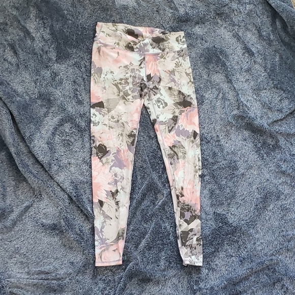 Fabletics Pants - full length flower yoga pants